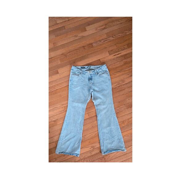 wild fable Denim - Wild fable light wash denim jeans Low rise flare 10